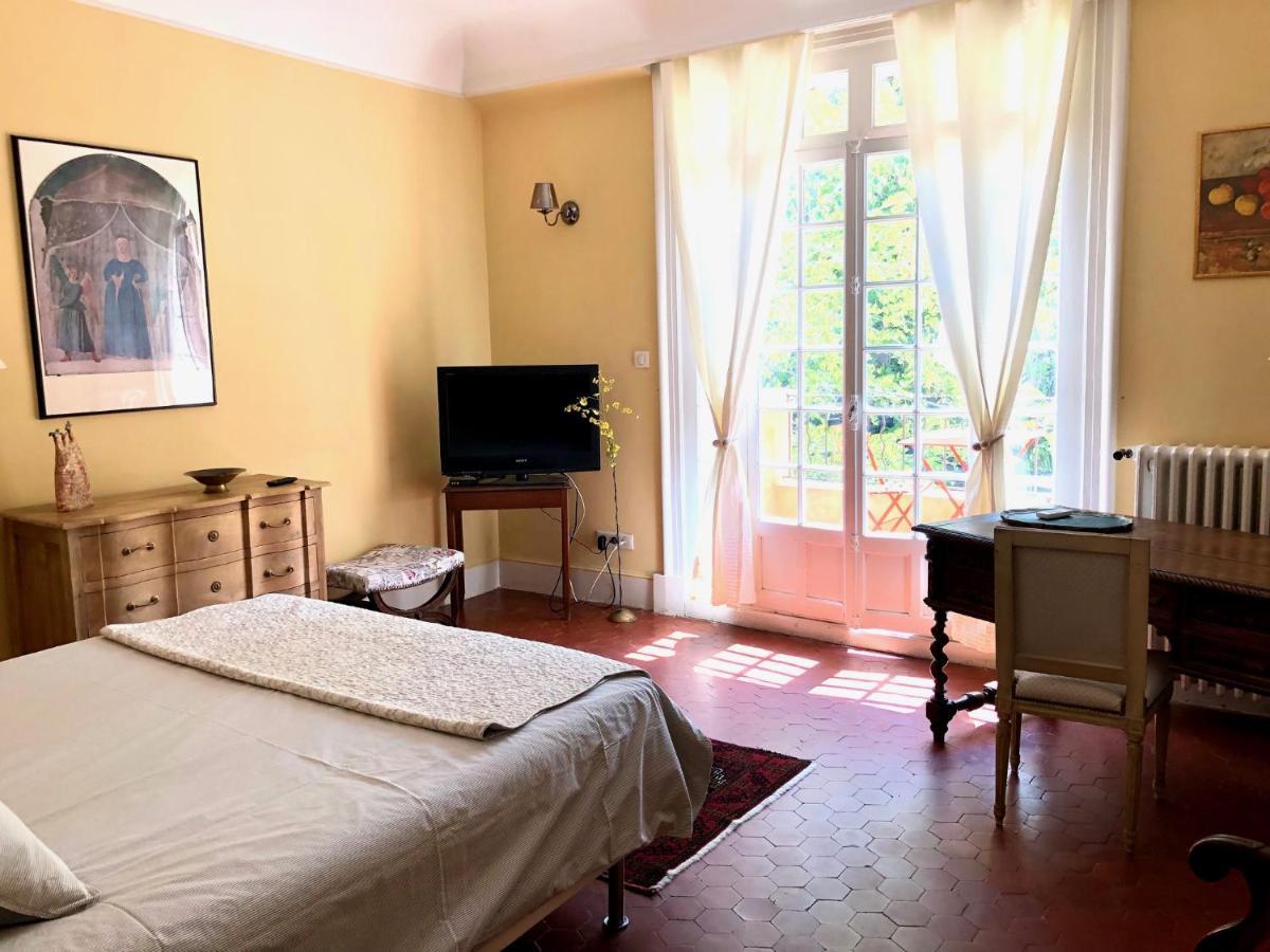 B&B Villa Roumanille เอ็ก-ซอง-โพรวองซ์ ภายนอก รูปภาพ